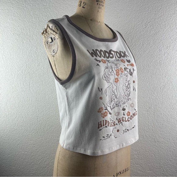 Woodstock l XL Hippies Welcome Novelty Graphic Festival Woman Hair Crop Tank Top - Picture 8 of 14